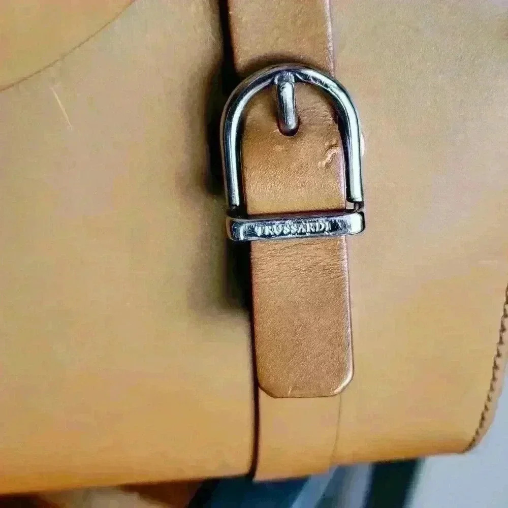 Trussardi Brown Smooth Italy Leather Small Silvertone Logo Handbag Rare Find - Picture 12 of 13